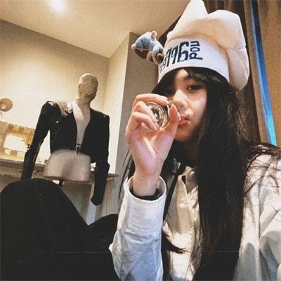 别撒娇了！喝！